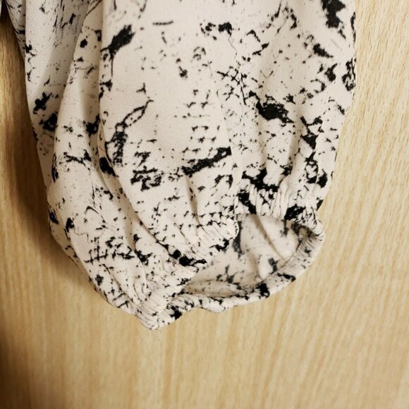 Eight Sixty Snake Print High Low Flowy Blouse Med - Picture 4 of 7